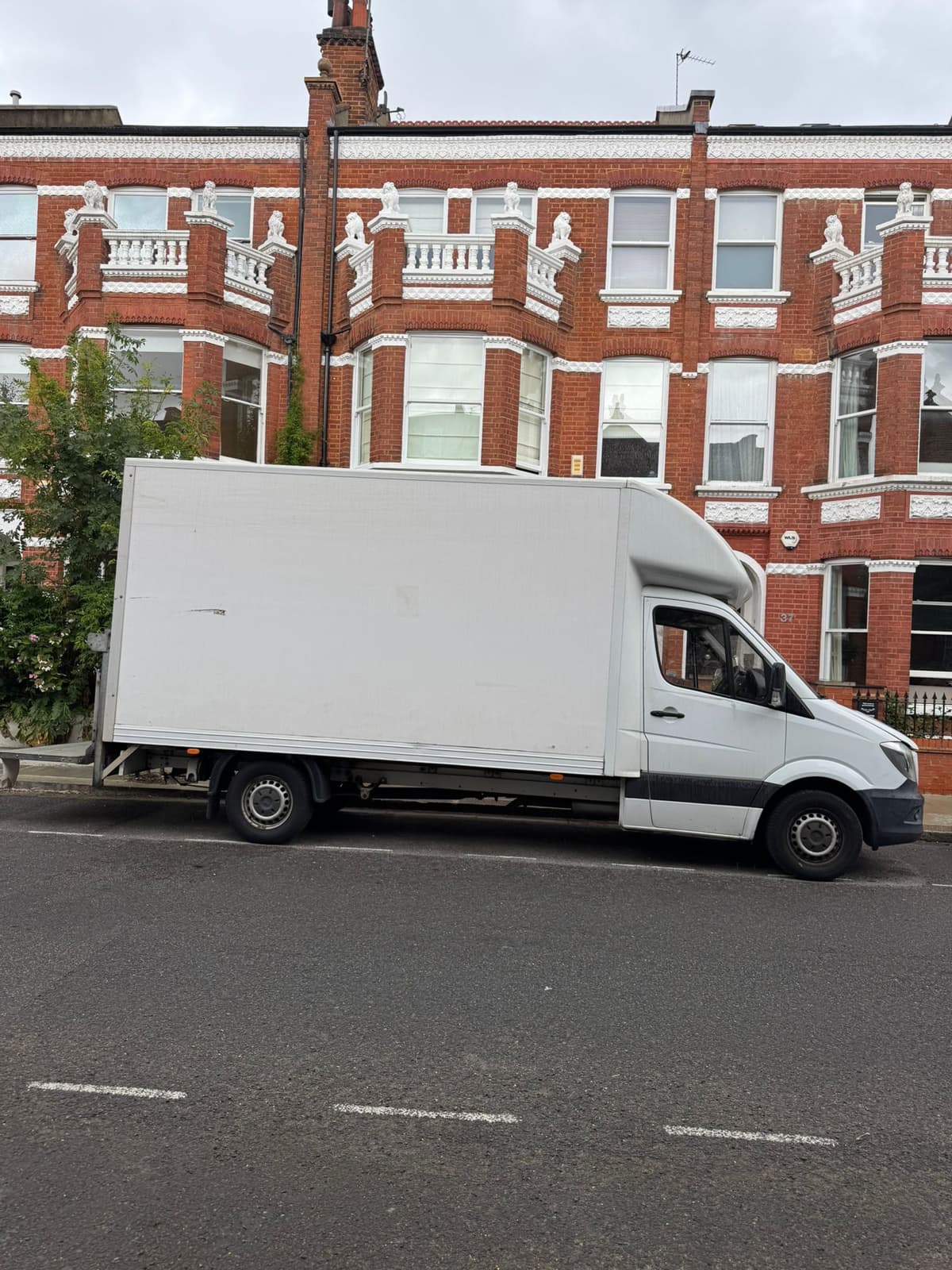 Removals in Wandsworth: Moving Guide for SW11, SW12 & SW18