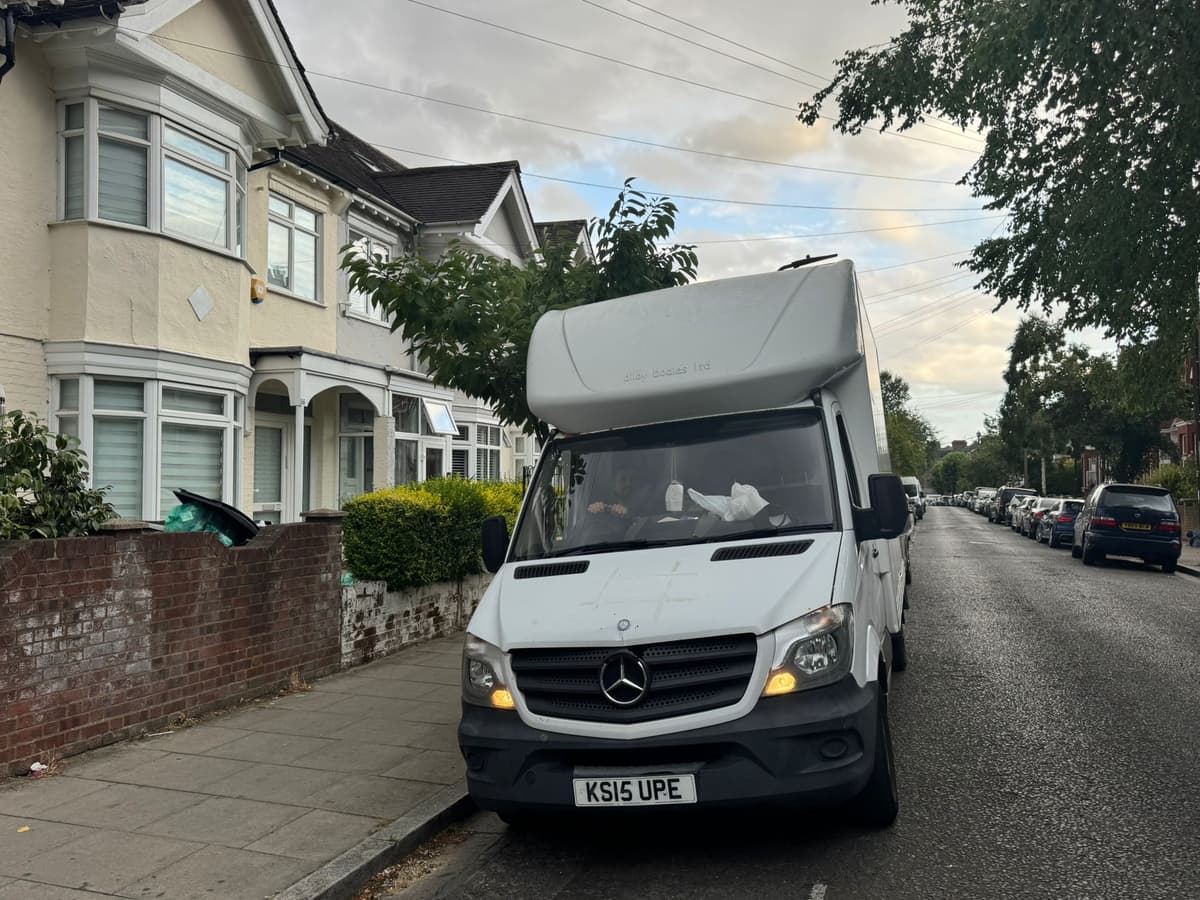 Same Day Removals London: What You Need to Know