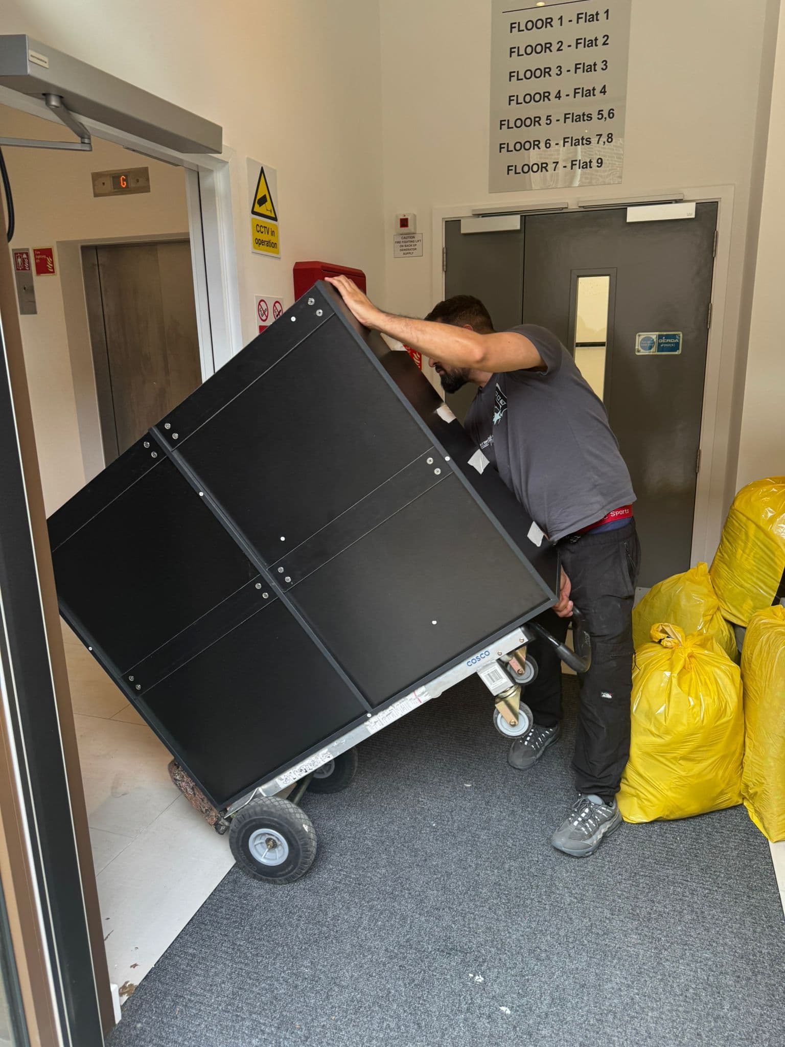 Flat Removal London β Metro City Moves London Flat Removal Service