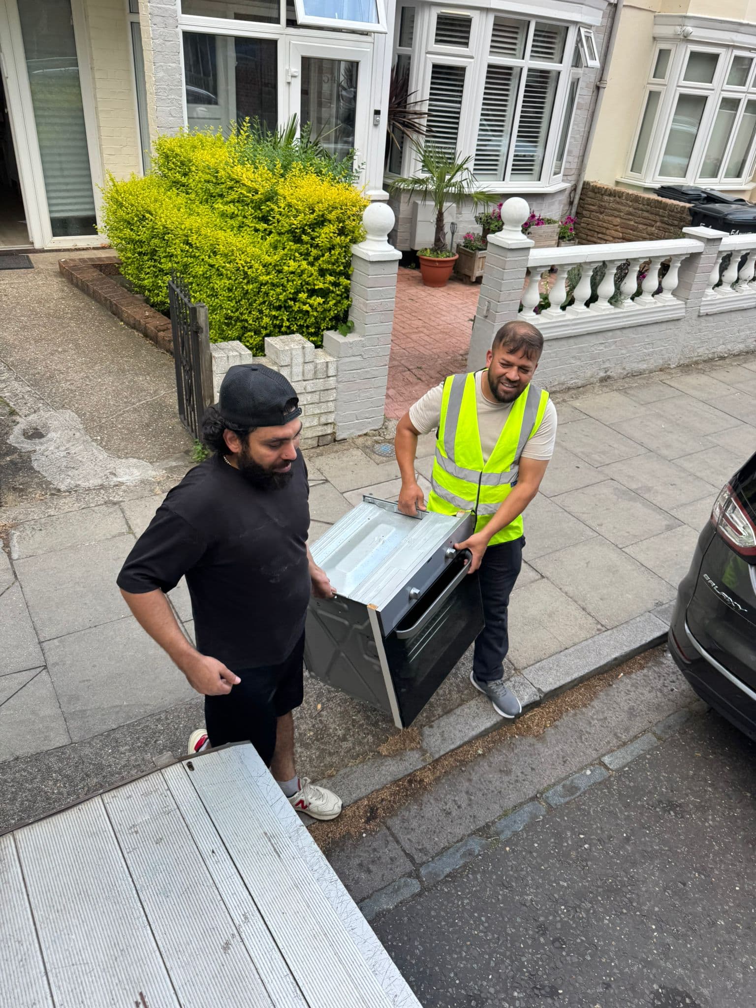 Luton Van Removal London β Metro City Moves London Man & Van Service