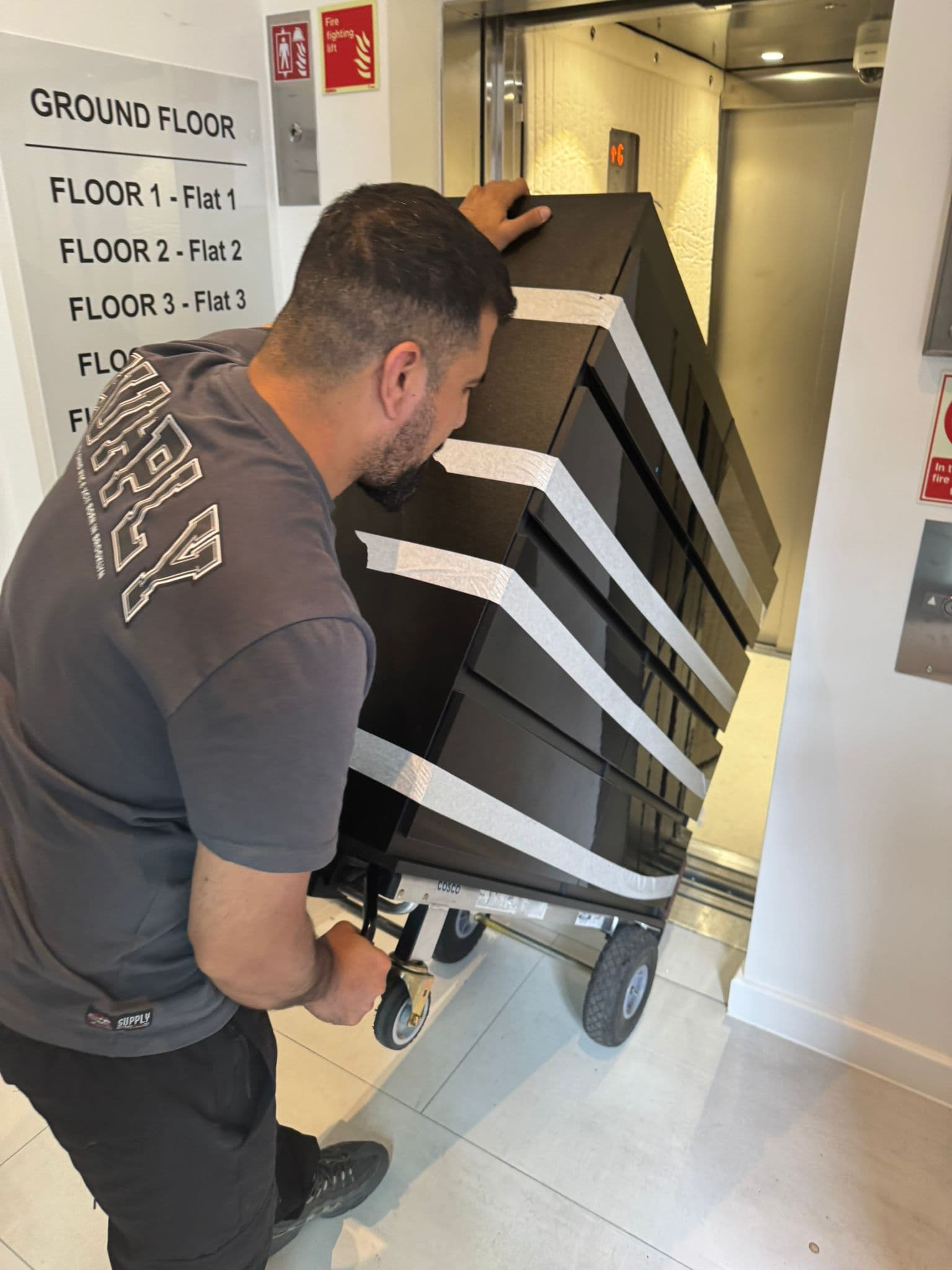 Removal Van London Street β Metro City Moves London Man & Van Service